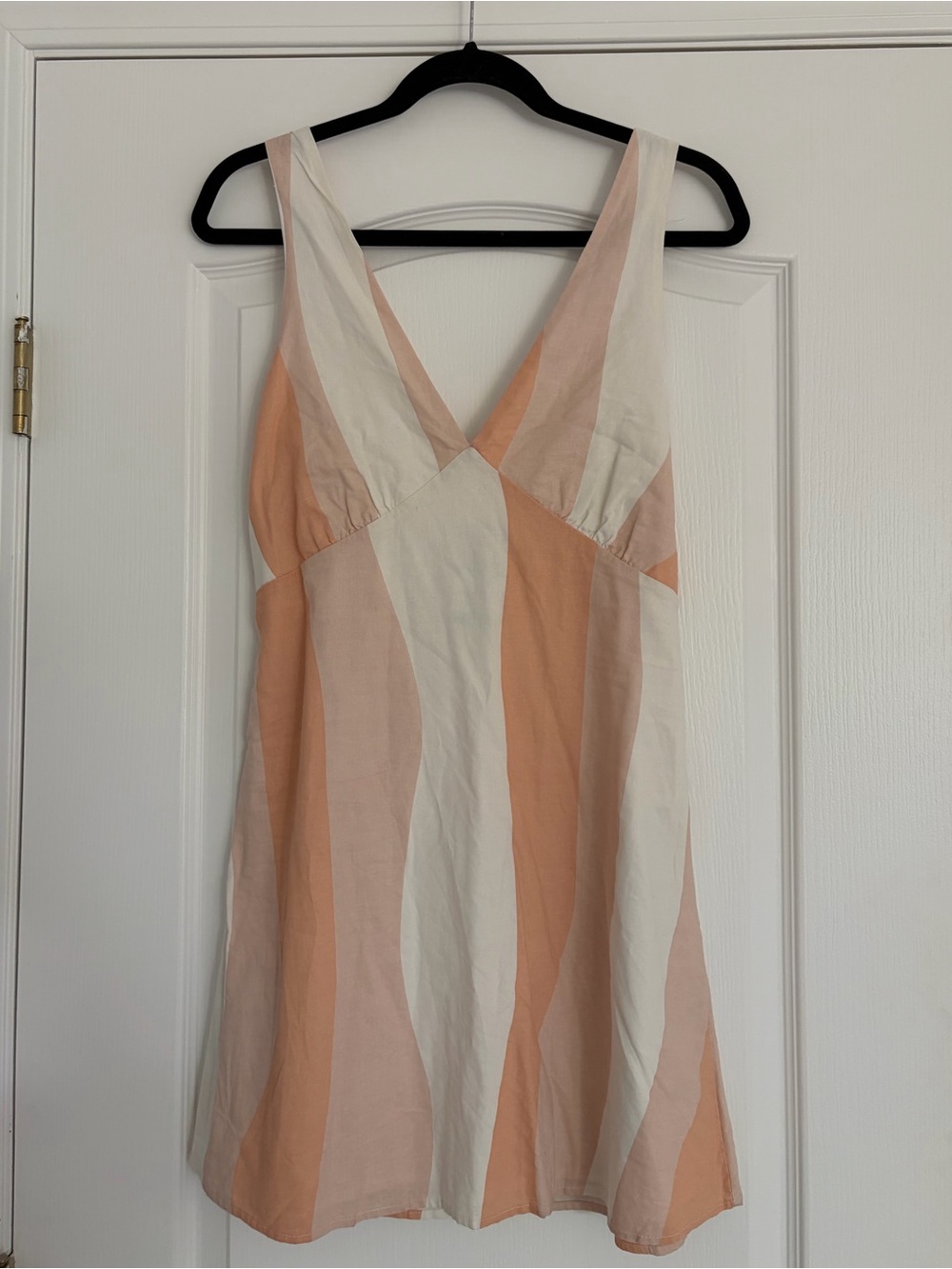 BNWOT Rhythm V-Neck Cotton Peach & Cream Sundress for beach summer size large